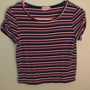adorable adorable fitted/cropped t-shirt😊!